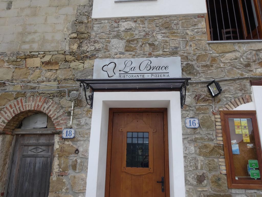 Hysnara Affittacamere Isnello Exterior foto